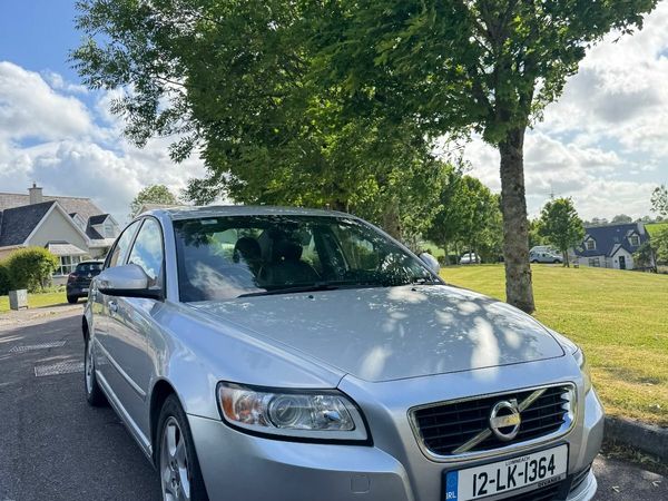 Volvo S40 Saloon, Diesel, 2012, Silver