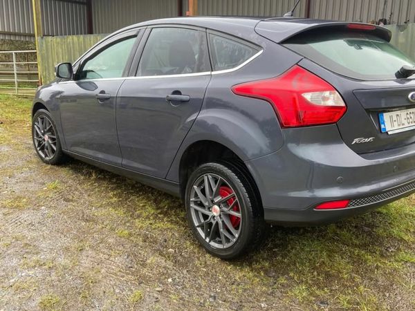Ford Focus Hatchback, Diesel, 2011, Grey
