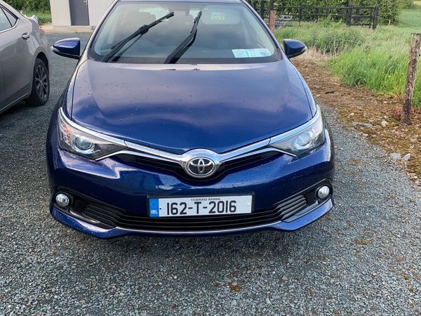 Toyota Auris Hatchback, Diesel, 2016, Blue