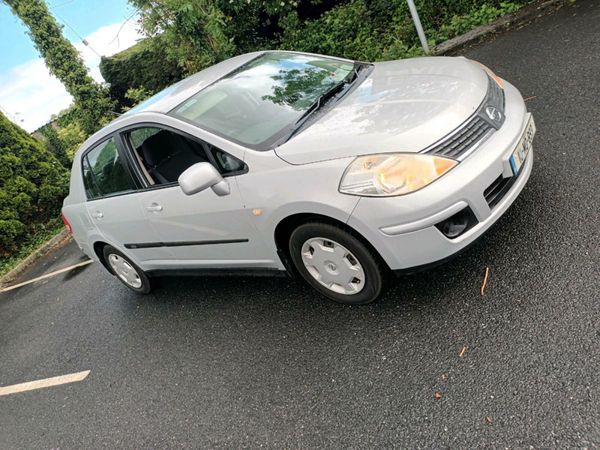 Nissan Tiida Saloon, Diesel, 2010, Silver