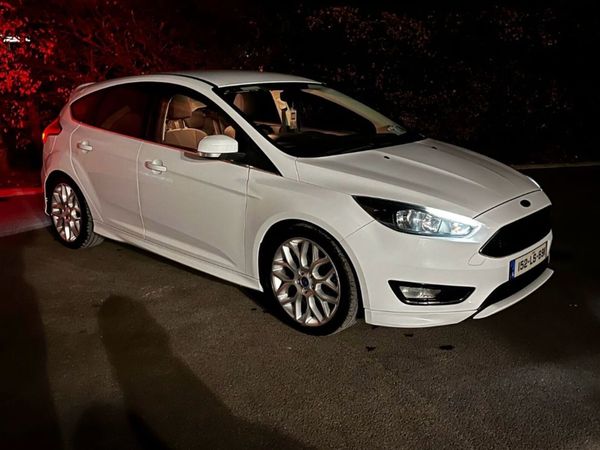Ford Focus Hatchback, Diesel, 2015, White