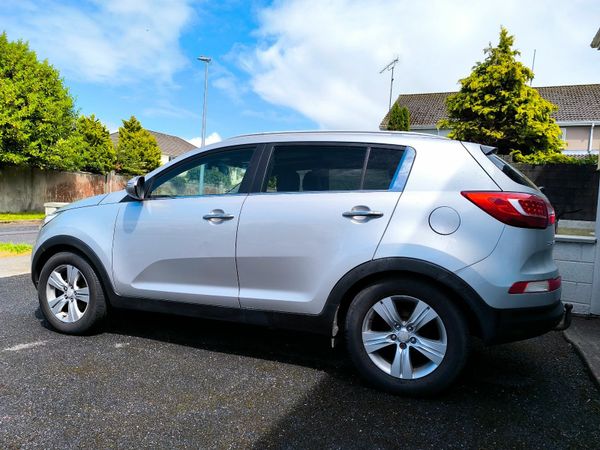 Kia Sportage SUV, Diesel, 2011, Silver