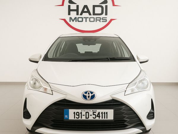 Toyota Vitz Hatchback, Petrol Hybrid, 2019, White