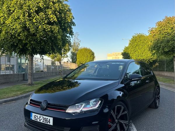 Volkswagen Golf Hatchback, Petrol, 2015, Black