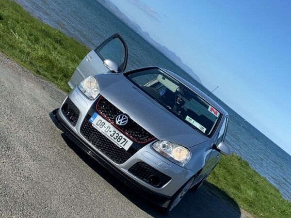 Volkswagen Golf Hatchback, Petrol, 2008, Silver