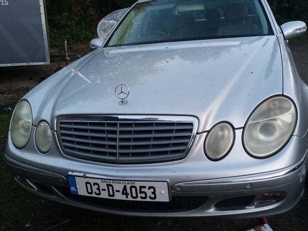 Mercedes-Benz E-Class Saloon, Petrol, 2003, Silver