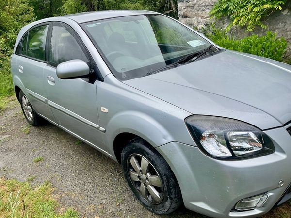 Kia Rio Hatchback, Diesel, 2011, Silver