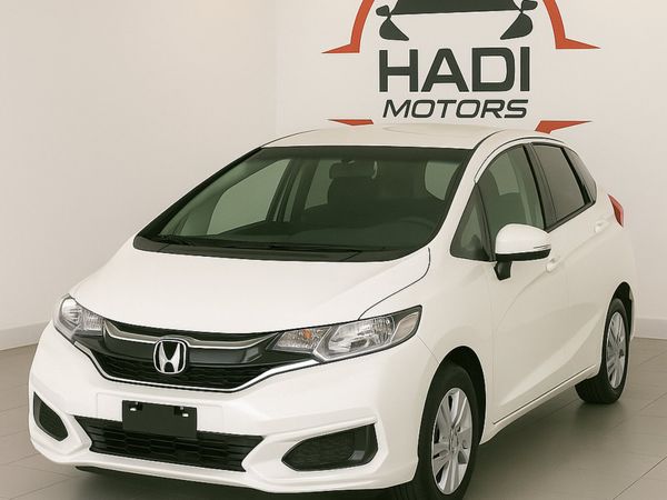 Honda Fit Hatchback, Petrol Hybrid, 2013, White