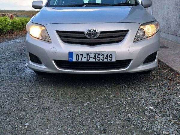 Toyota Corolla Saloon, Petrol, 2007, Silver