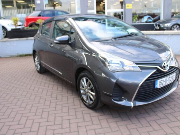 Toyota Yaris Hatchback, Petrol, 2015, Grey