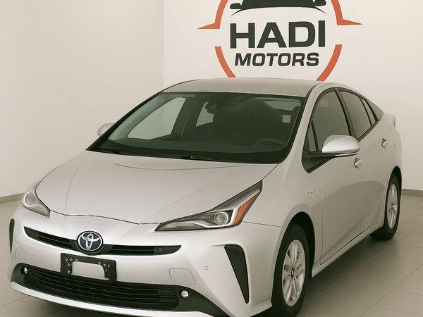 Toyota Prius Saloon, Petrol Hybrid, 2021, Silver