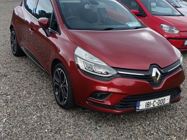 Renault Clio Hatchback, Petrol, 2018, Red
