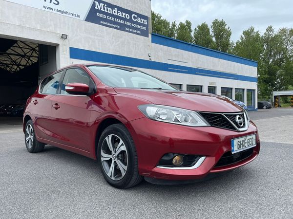 Nissan Pulsar Hatchback, Diesel, 2016, Red