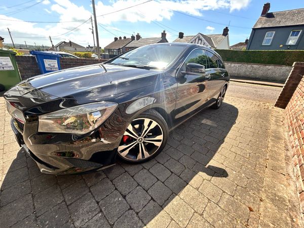 Mercedes-Benz CLA Estate/Jeep, Diesel, 2015, Black