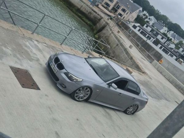 BMW 5-Series Saloon, Diesel, 2006, Grey