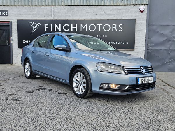 Volkswagen Passat Saloon, Diesel, 2012, Grey