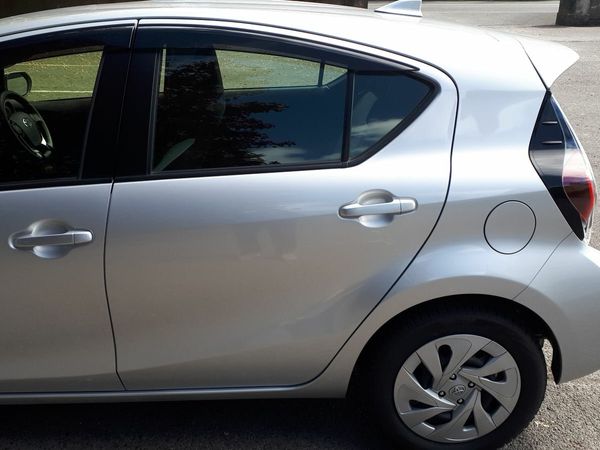 Toyota Aqua Hatchback, Petrol Hybrid, 2019, Grey