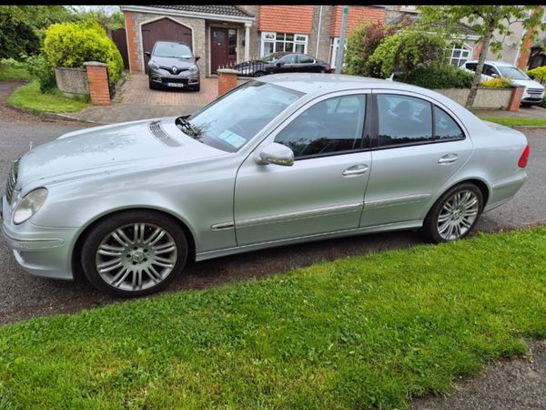 Mercedes-Benz E-Class Saloon, Petrol, 2007, Silver