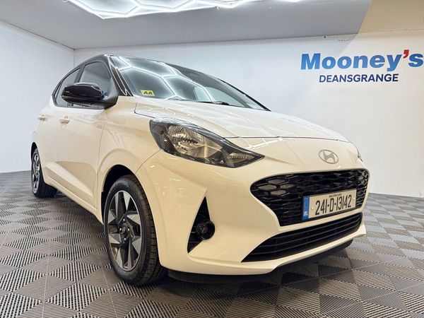 Hyundai i10 Hatchback, Petrol, 2024, White