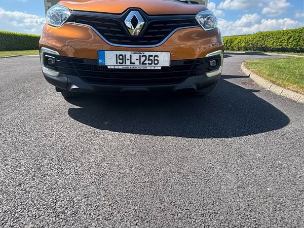 Renault Captur Hatchback, Petrol, 2019, Orange
