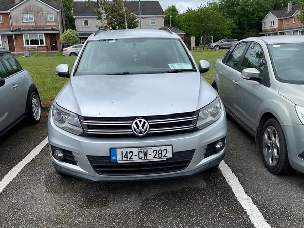 Volkswagen Tiguan SUV, Diesel, 2014, Silver