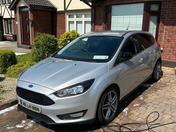 Ford Focus Hatchback, Diesel, 2016, Silver