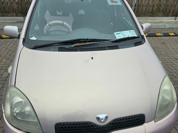 Toyota Other Hatchback, Petrol, 2001, Pink