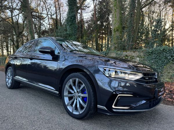 Volkswagen Passat Saloon, Petrol Plug-in Hybrid, 2020, Grey