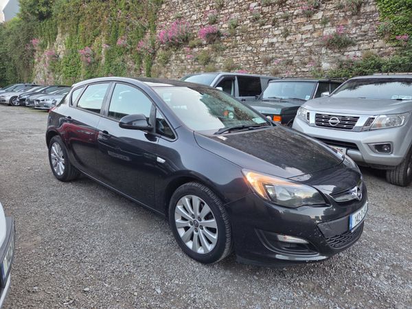 Opel Astra MPV, Diesel, 2014, Black