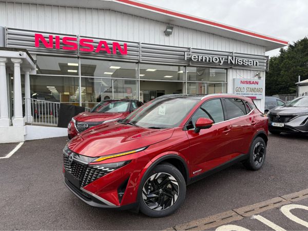 Nissan Qashqai SUV, Petrol Hybrid, 2025, Red