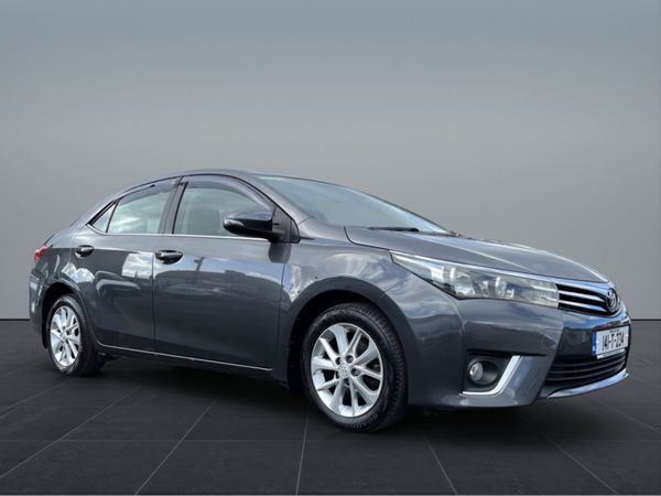 Toyota Corolla Saloon, Diesel, 2014, Grey