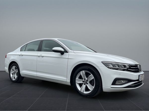 Volkswagen Passat Saloon, Diesel, 2020, White