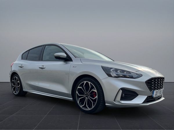 Ford Focus Hatchback, Diesel, 2021, Silver
