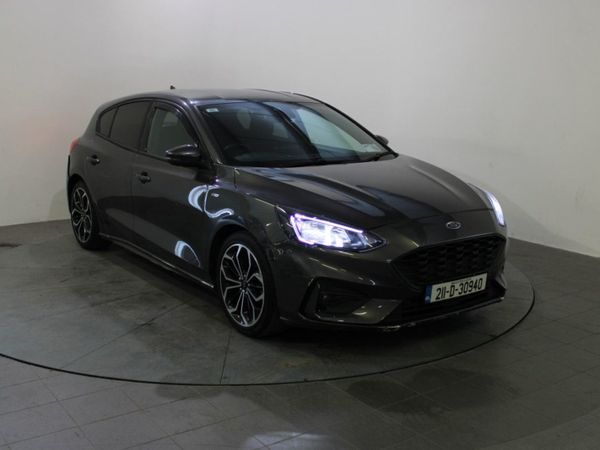Ford Focus Hatchback, Diesel, 2021, Grey