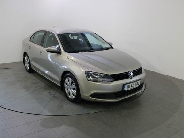 Volkswagen Jetta Saloon, Diesel, 2014, Silver