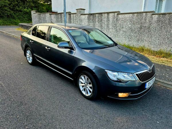 Skoda Superb Saloon, Diesel, 2015, Grey