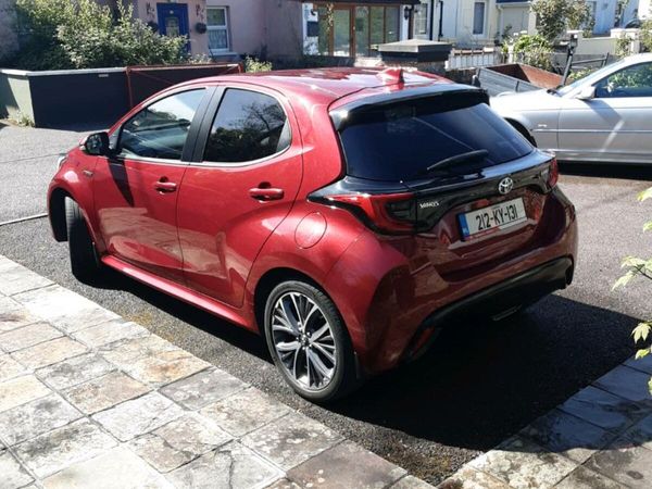 Toyota Yaris Hatchback, Petrol Hybrid, 2021, Red