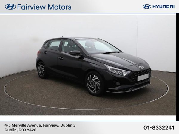 Hyundai i20 Hatchback, Petrol, 2024, Black