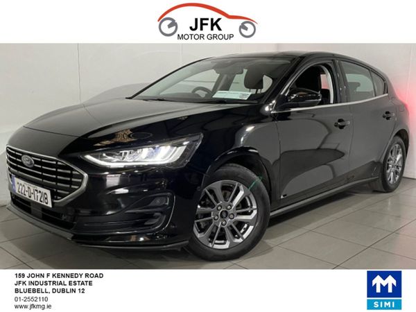 Ford Focus Hatchback, Petrol, 2022, Black