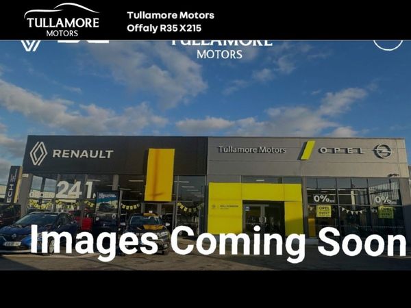 Renault 5 Hatchback, Electric, 2025, Green