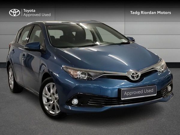 Toyota Auris Hatchback, Diesel, 2016, Blue