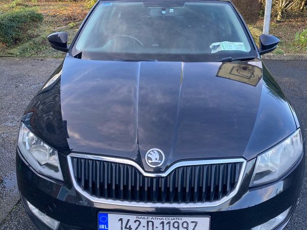 Skoda Octavia Saloon, Diesel, 2014, Black