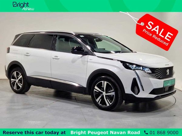 Peugeot 5008 MPV, Petrol Hybrid, 2024, White