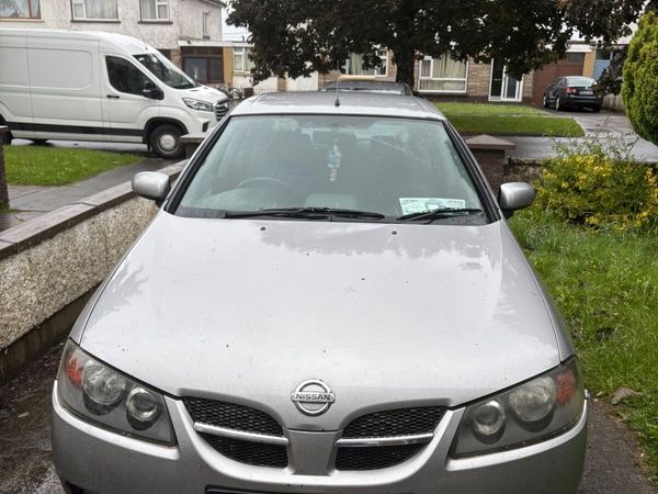 Nissan Almera Hatchback, Petrol, 2006, Silver
