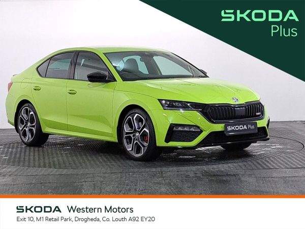 Skoda Octavia Saloon, Diesel, 2024, Green