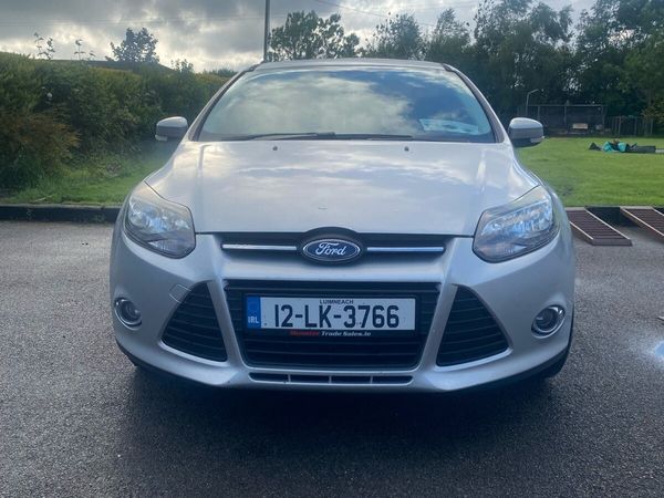 Ford Focus Hatchback, Diesel, 2012, Silver