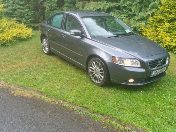 Volvo S40 Saloon, Ethanol Petrol, 2008, Grey