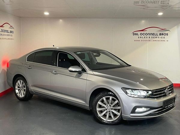 Volkswagen Passat Saloon, Diesel, 2021, Grey