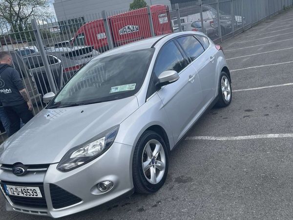 Ford Focus Hatchback, Diesel, 2012, Silver