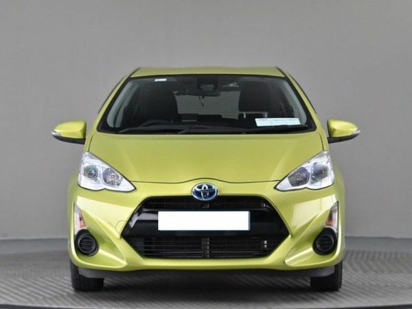 Toyota Aqua Hatchback, Petrol Hybrid, 2017, Green